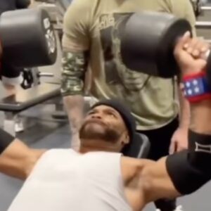 Check Out Rapper Method Man Cruising Through 120-Pound Incline Dumbbell Presses for 10 Reps
