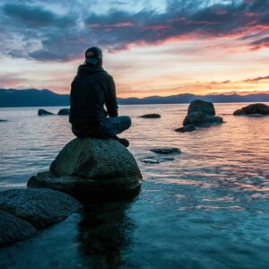 Mindfulness VS Meditation: 7 Key Differences