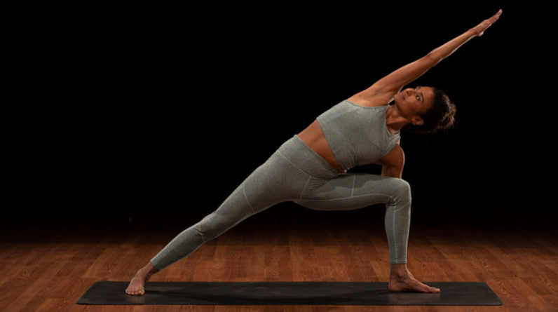 How to Do Extended Side Angle Pose | Utthita Parsvakonasana