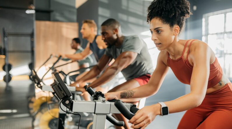 I’m a Black Fitness Trainer and I Rarely See Anyone Who Looks Like Me in Classes—Here’s How the Industry Can Fix That