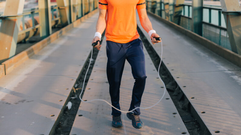 7 Jump Rope Benefits That Make It Totally Worth the Sweat—Plus, 4 Workouts To Try