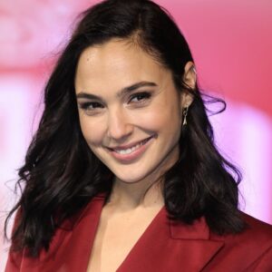 5 Moves That Let You Replicate gal Gadot’s Arm-Numbing Boxing Workout at Home