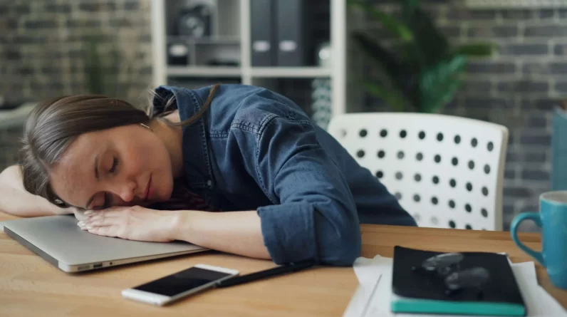 5 Reasons Why You’re Always Tired and What You Can Do About It