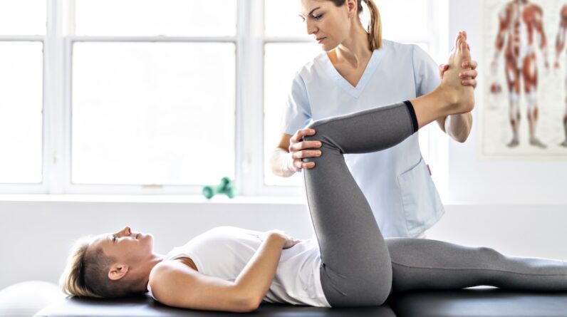 If You’ve Tried Everything But Your Muscles Are Still *So* Tight, Assisted Stretch Therapy May Be Just What You Need