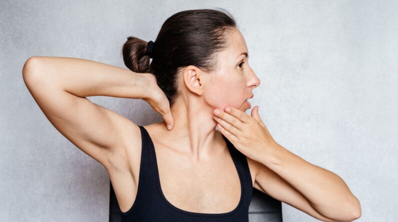 11 exercises for neck pain and stiffness to give you instant relief