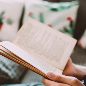 Reading: 6 Terrific Reasons Why You Should Read Every Day