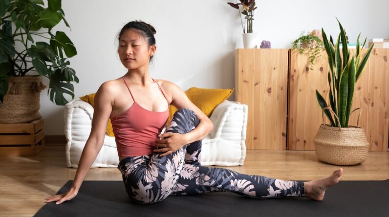 A 5-Minute Yoga-Inspired Recovery Workout to Give Your Body the Care It Deserves