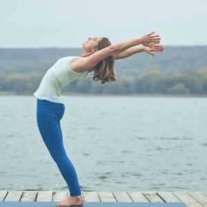 Ardha chakrasana for weight loss: Does it help?