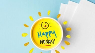 A mug that says: Happy Monday!