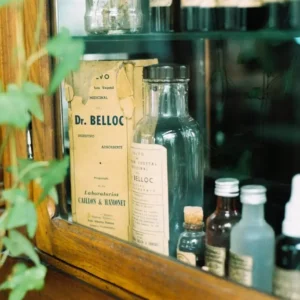 15 Alternative Medicine Books: A Closer Look At Natural Remedies