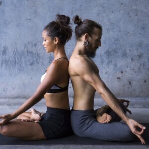 Valentine’s Day: How couples yoga helps to relieve stress in your relationship