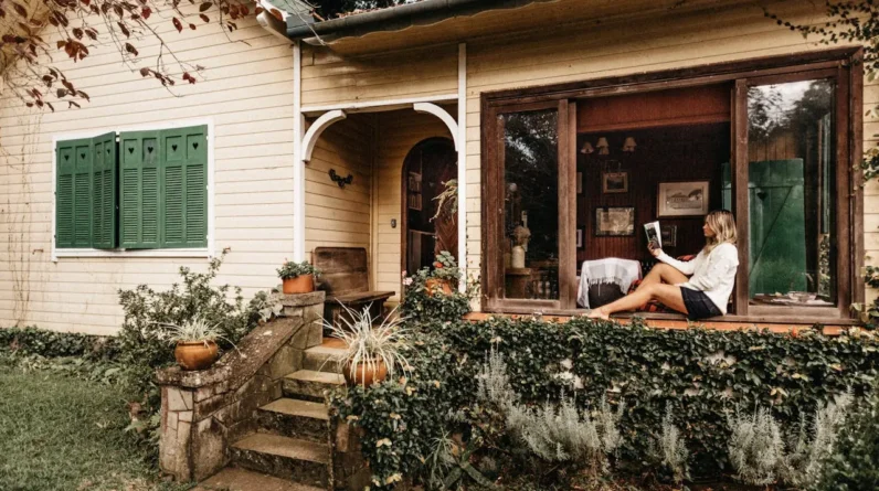 Accepting Your Current Season (Even If You Hate It)