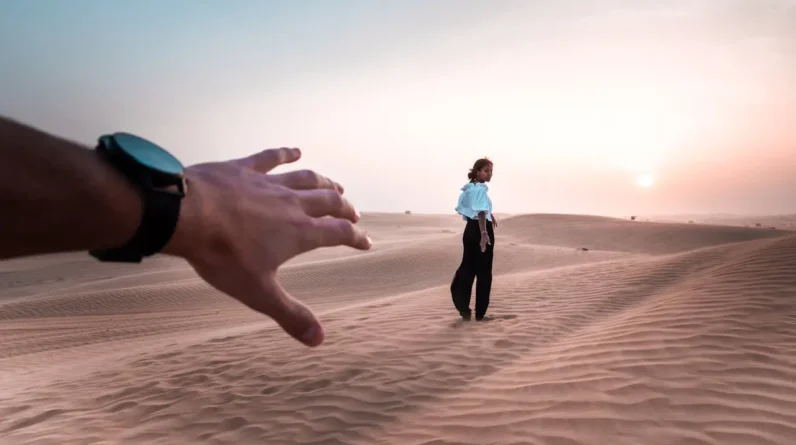 Why They Pull Away Every Time You Get Close: Avoidant Attachment Style