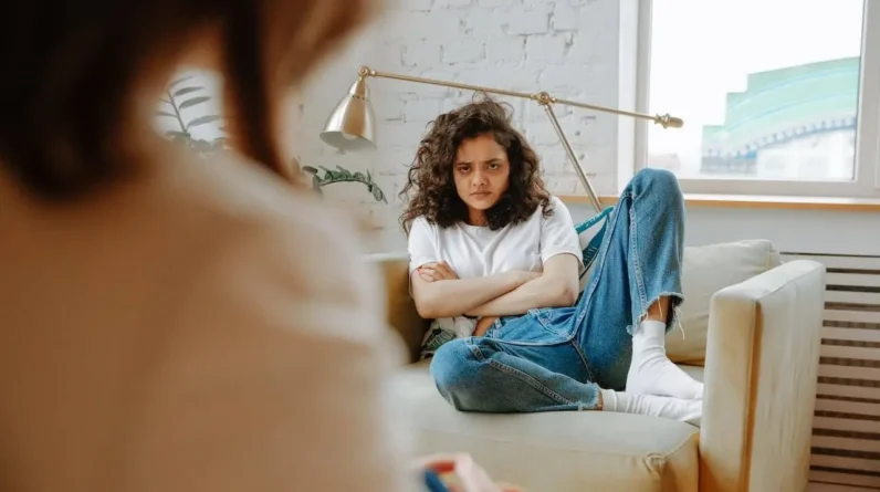 What Are Your Defense Mechanisms? 5 Common Reactions You Will Relate to